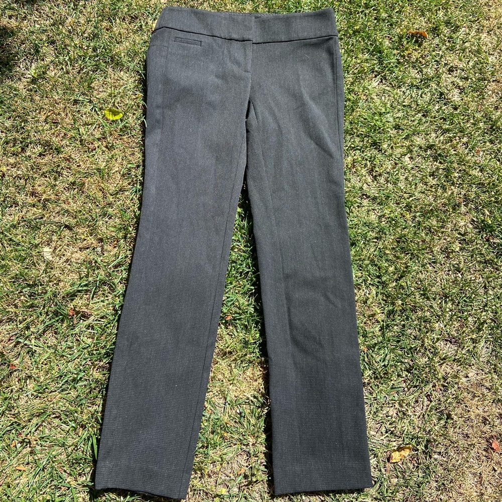 Super flattering Loft trouser pants